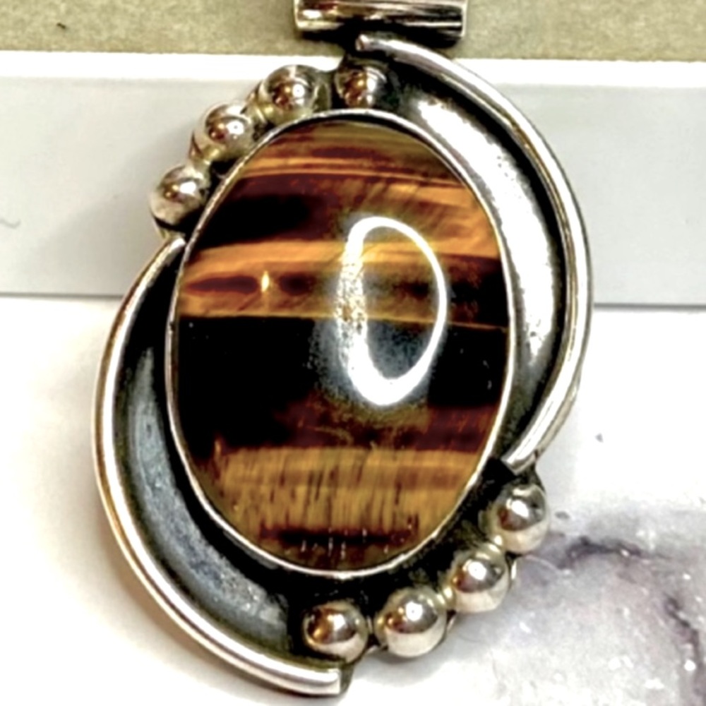 .925 Tiger’s Eye Pendant
